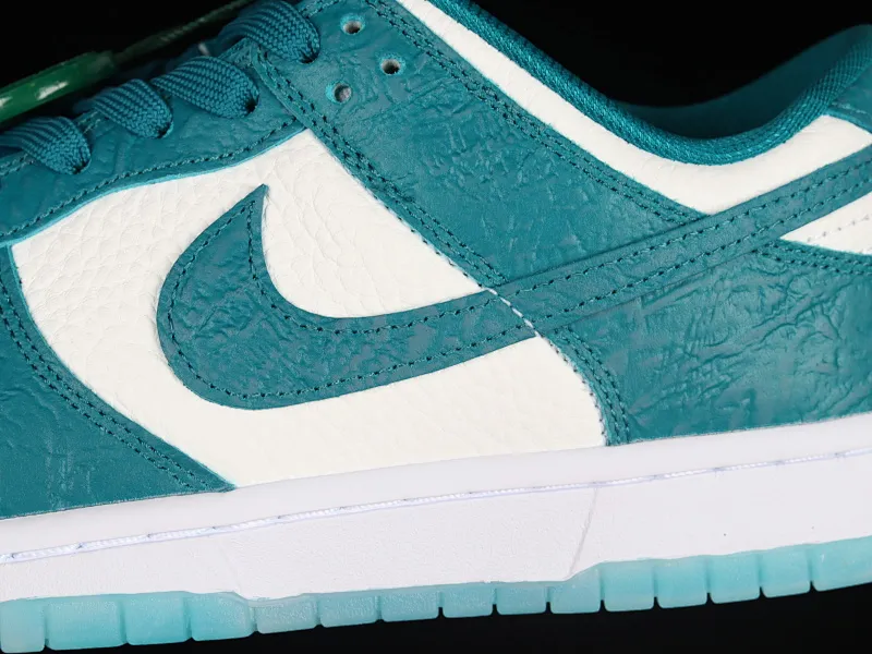 All Categories Nk SB Dunk Series Nk SB Dunk Low Low-top sneakers F version Nk Dunk Low "Ocean" Blue Ocean SB smashed backboard fashion casual sneakers DV3029-100